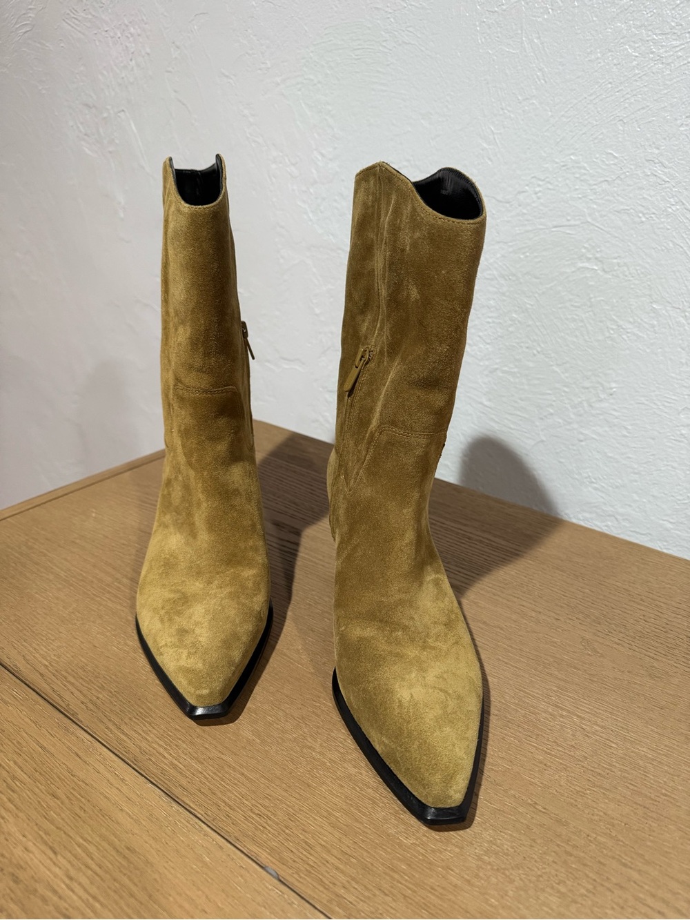 Vince Alps Leather Boot (suede)